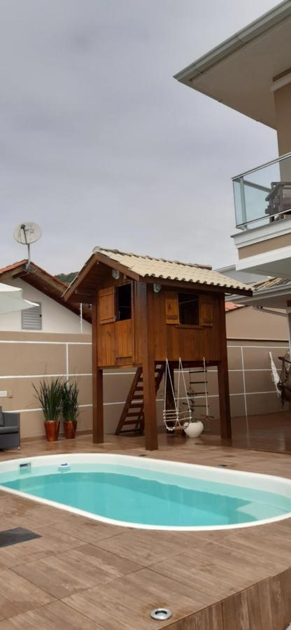 Casa De Em Ponta Canas, *