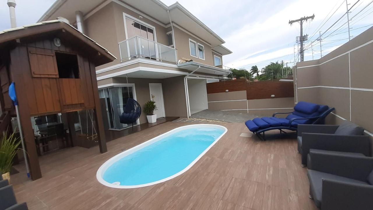 Casa De Em Ponta Canas, Florianopolis